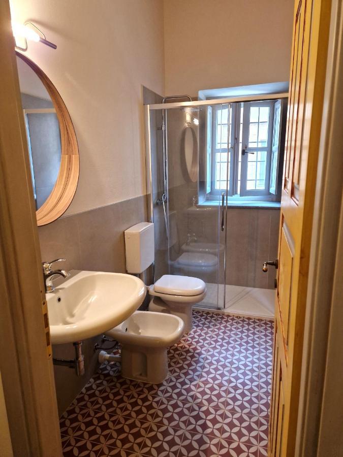 Suite Via Roma เกราสโก ภายนอก รูปภาพ